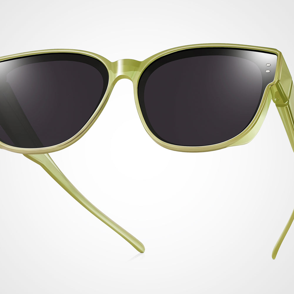
                      
                        Fit over sunglasses丨Cat eye 3801
                      
                    