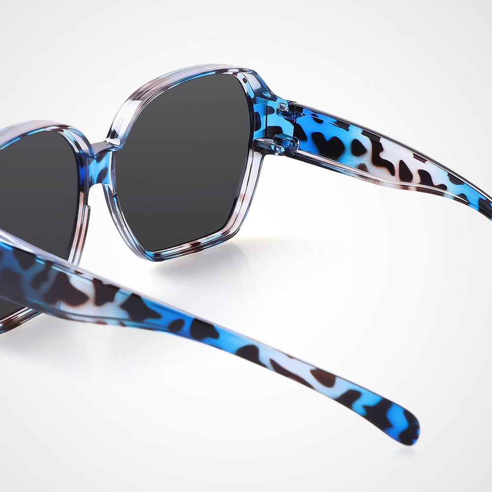 
                      
                        Fit over sunglasses丨Square Leopard 5810
                      
                    