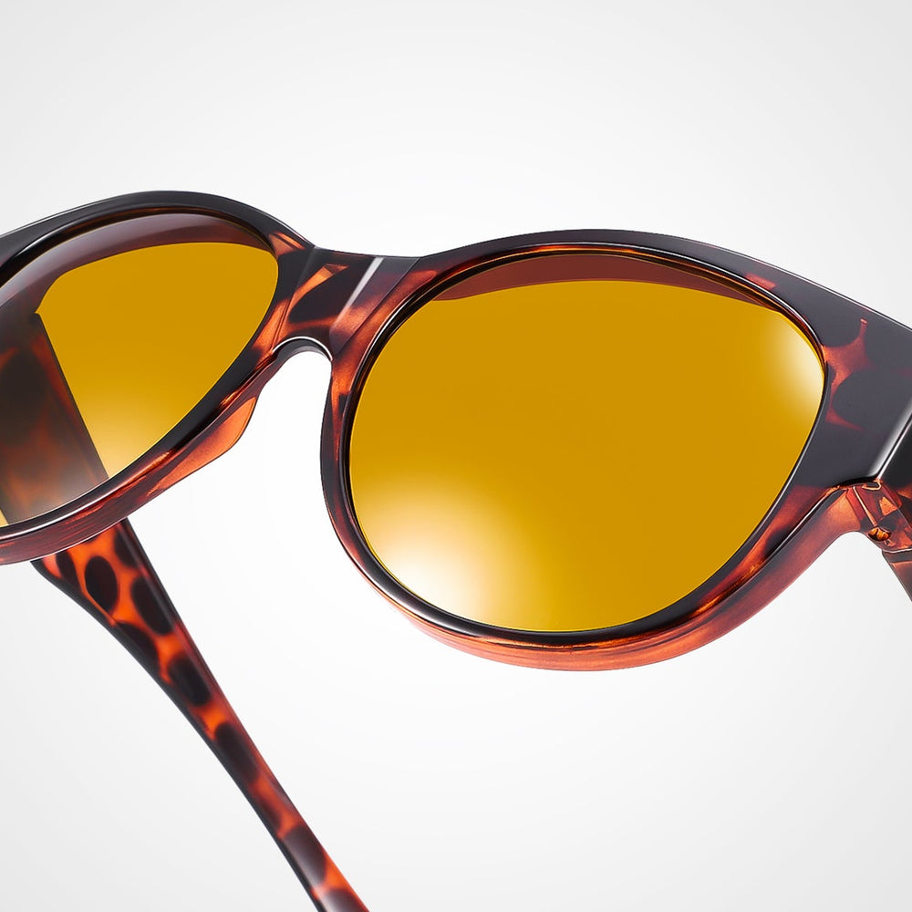 
                      
                        Fit over sunglasses丨Cat eye Leopard Brown Lens 5779
                      
                    